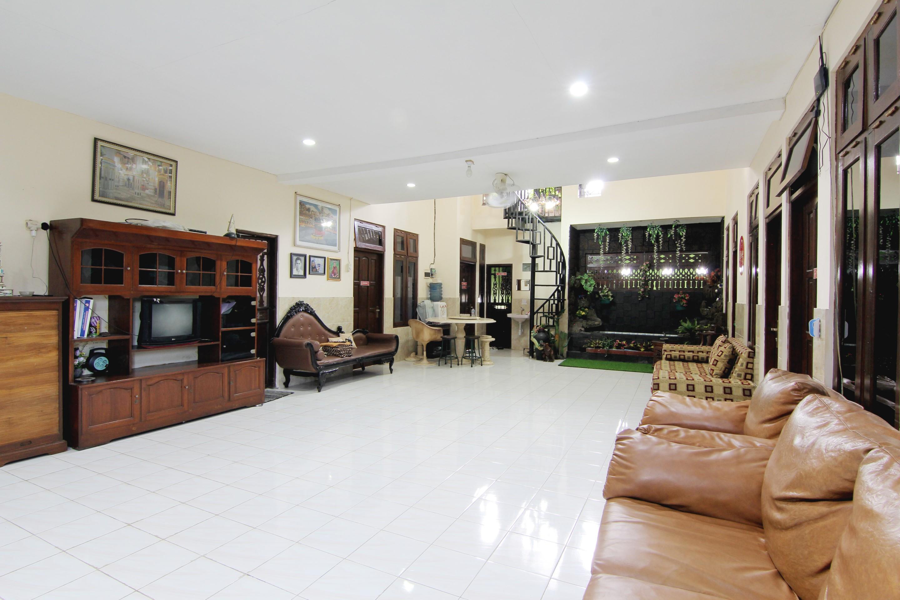 Wanderlust Homestay يوغياكارتا المظهر الخارجي الصورة